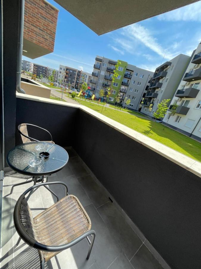 Silence Apartment 2 Oradea Dış mekan fotoğraf